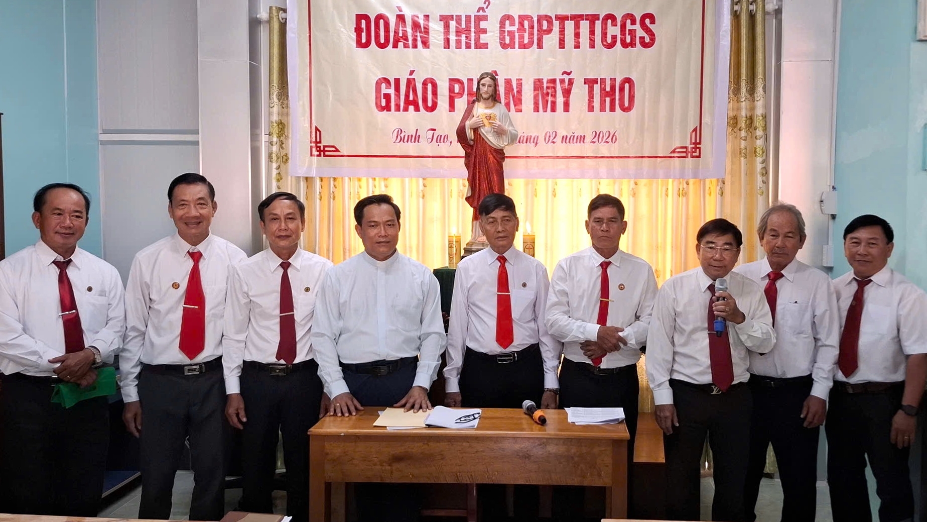 Louis Hom Từ “giữ đạo” đến “sống đạo” – Con đường canh tân đạo Công giáo hôm nay ...